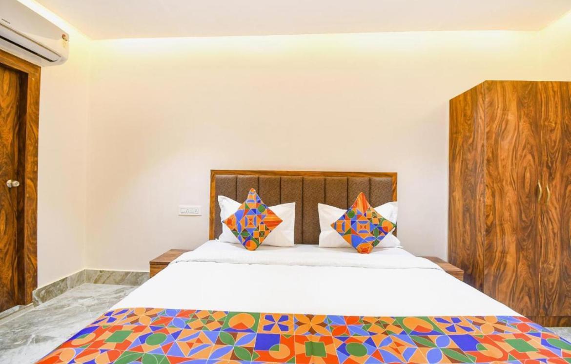 Hotel Whitehouse Ac Family Room อัครา ภายนอก รูปภาพ